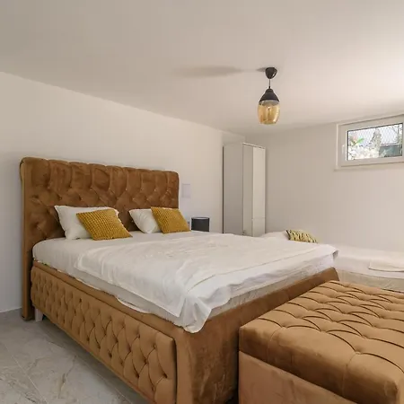 House Copacabana With Sea View, Parking - Ciovo Ferienhaus