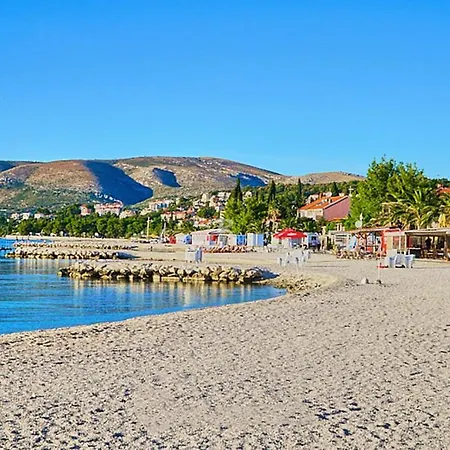 Ferienhaus House Copacabana With Sea View, Parking - Ciovo Trogir