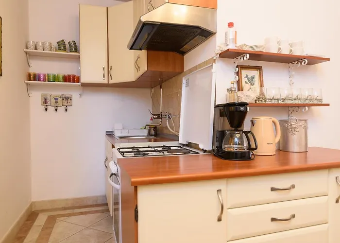 House Copacabana - On Ciovo, Sea View, Parking 펜션 트로기르