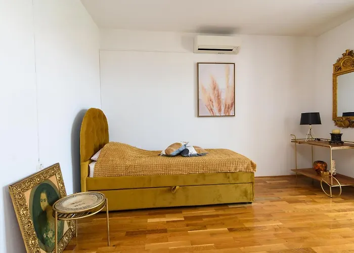 House Copacabana - On Ciovo, Sea View, Parking * Трогір