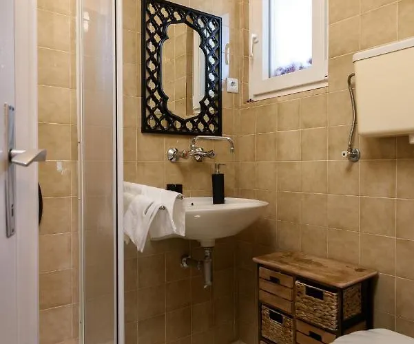 House Copacabana - On Ciovo, Sea View, Parking Трогір