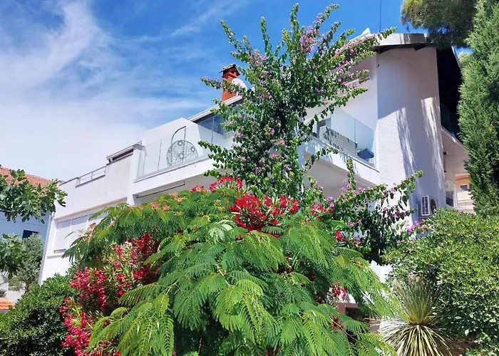 Ferienhaus House Copacabana - On Ciovo, Sea View, Parking Trogir