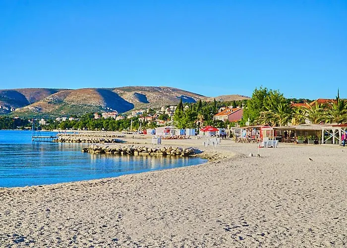 Будинок відпочинку House Copacabana - On Ciovo, Sea View, Parking Трогір